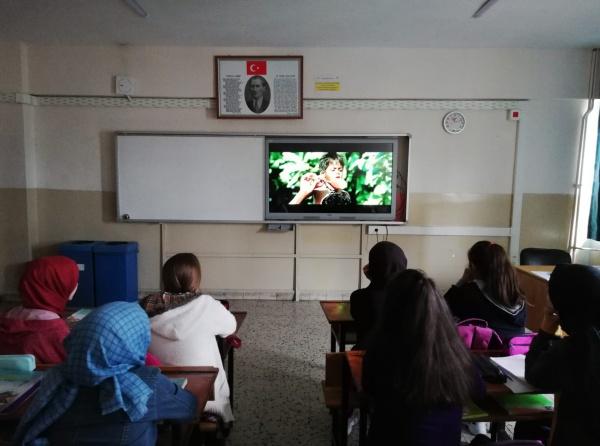 KTS Kapsamında Öğrencilerimizle Eğitici Filmler İzledik